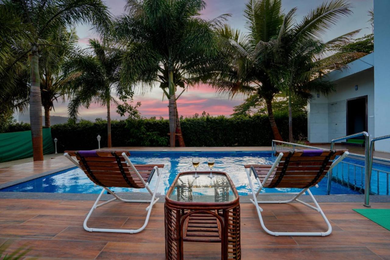 White Coco House 4Bhk Villa Nashik Exterior photo